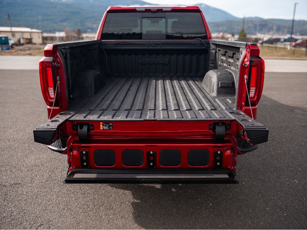 Used 2022 GMC Sierra 1500 AT4 w/ AT4 Premium Package image 6