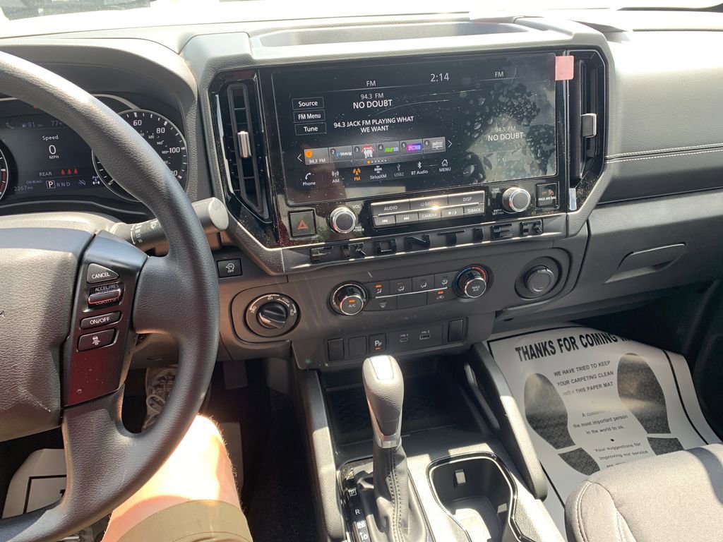 Used 2026 Nissan Frontier SV w/ Tow Package AWD/4WD image 17
