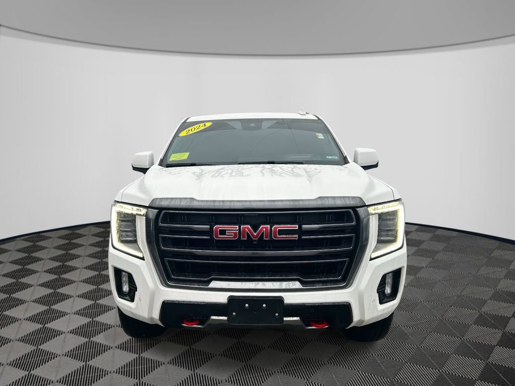 Used 2024 GMC Yukon AT4 w/ Technology Package image 2