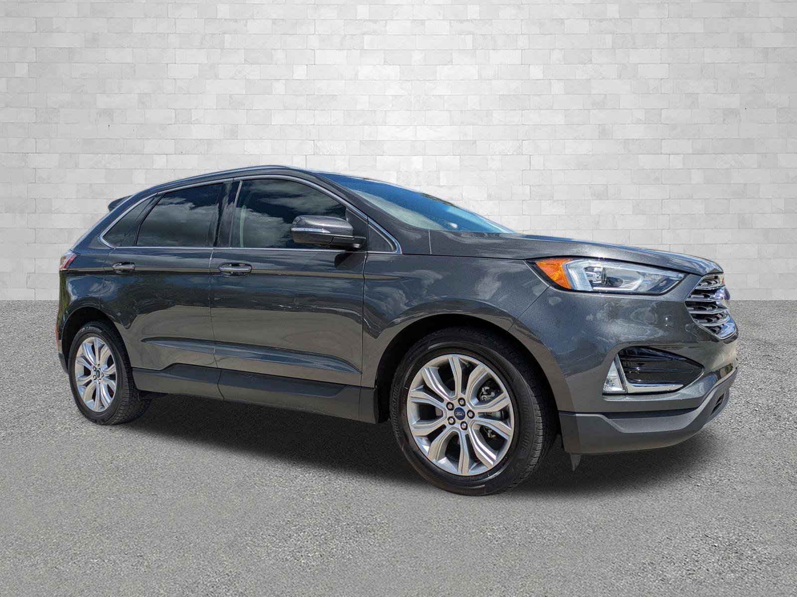 Used 2019 Ford Edge Titanium image 1