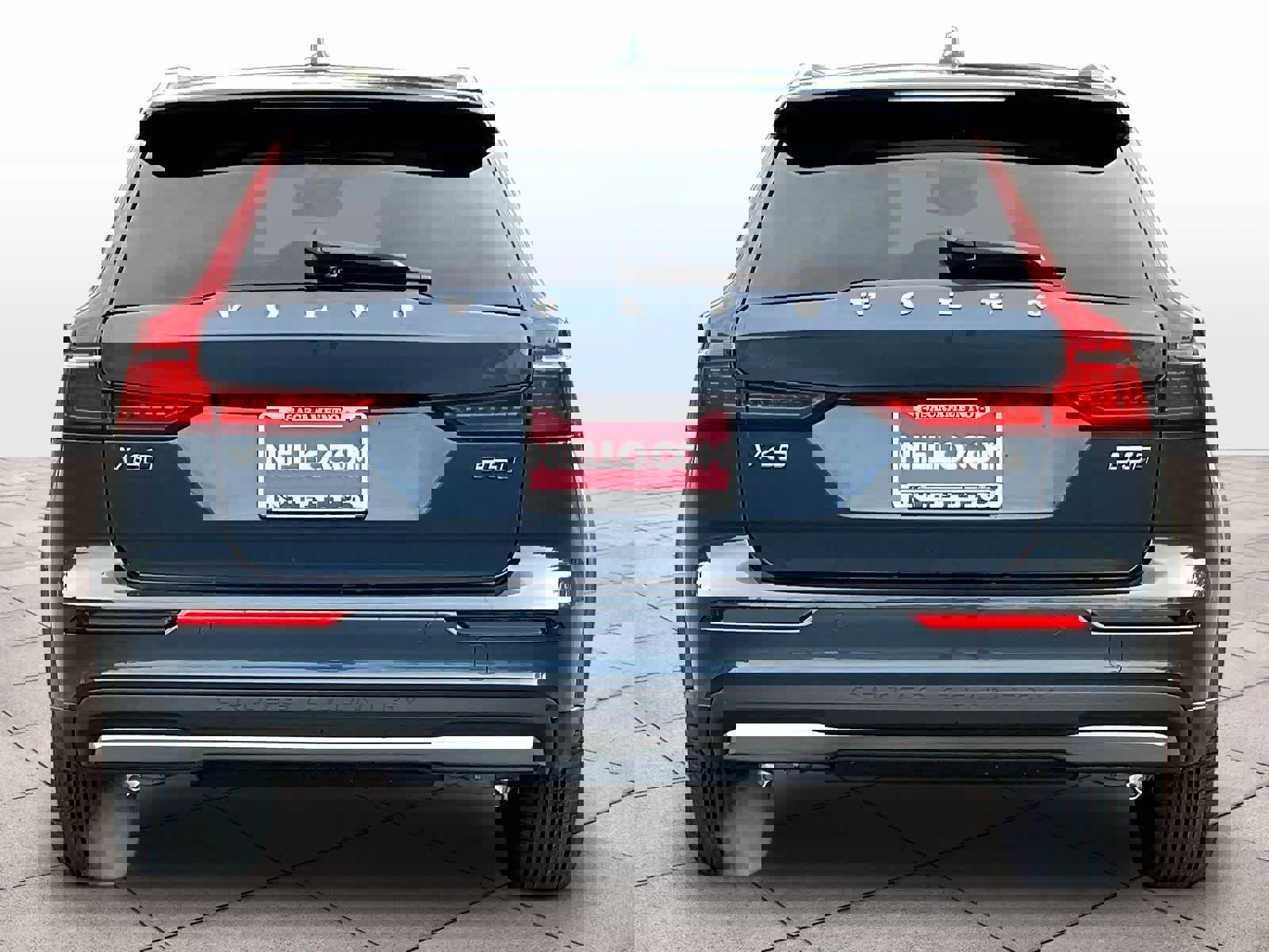 New 2026 Volvo V60 B5 Cross Country Plus w/ Climate Package image 6