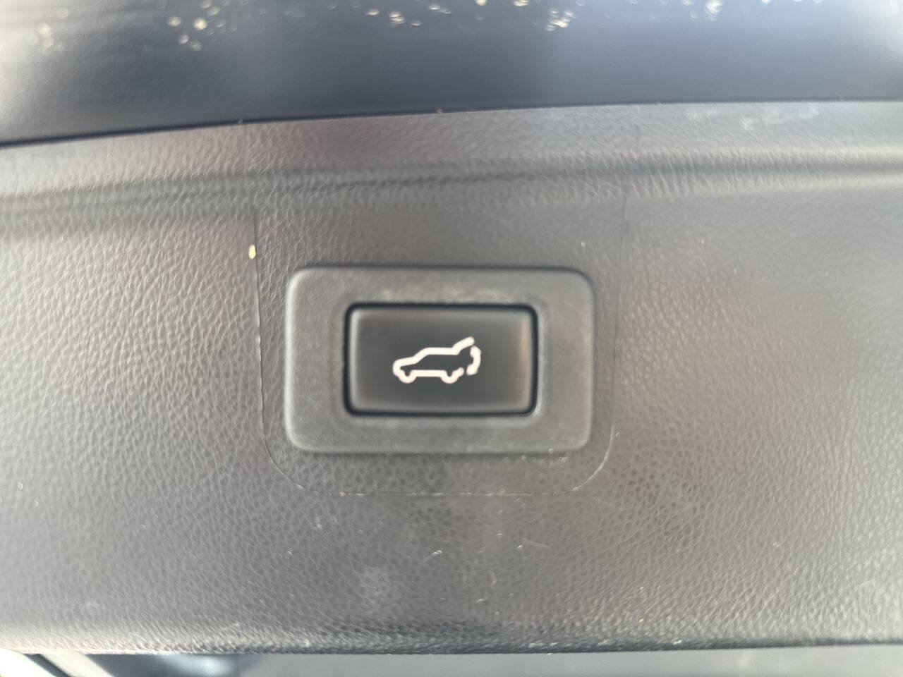 Used 2018 Subaru Outback 2.5i Limited w/ Popular Package #2 AWD/4WD image 8