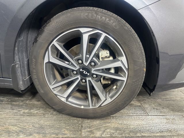 Used 2023 Kia Forte GT-Line image 5