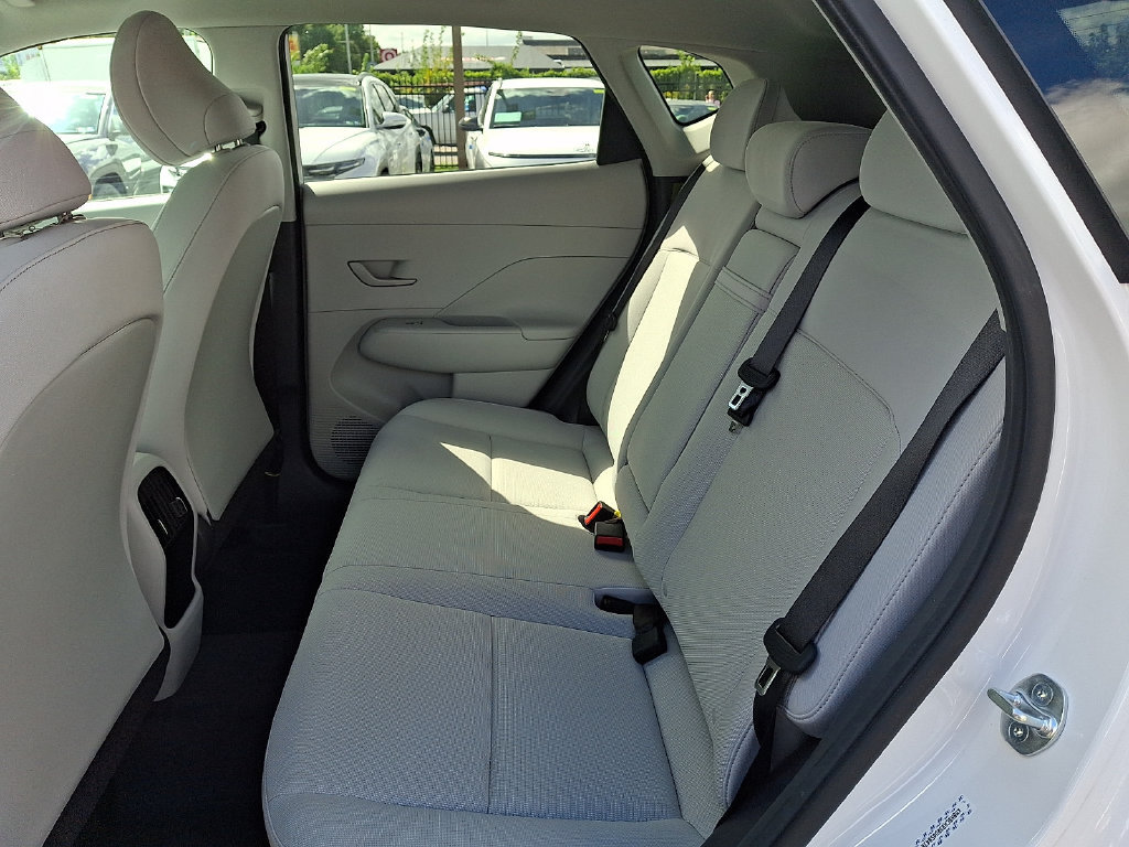 Certified 2024 Hyundai Kona SEL AWD/4WD image 11