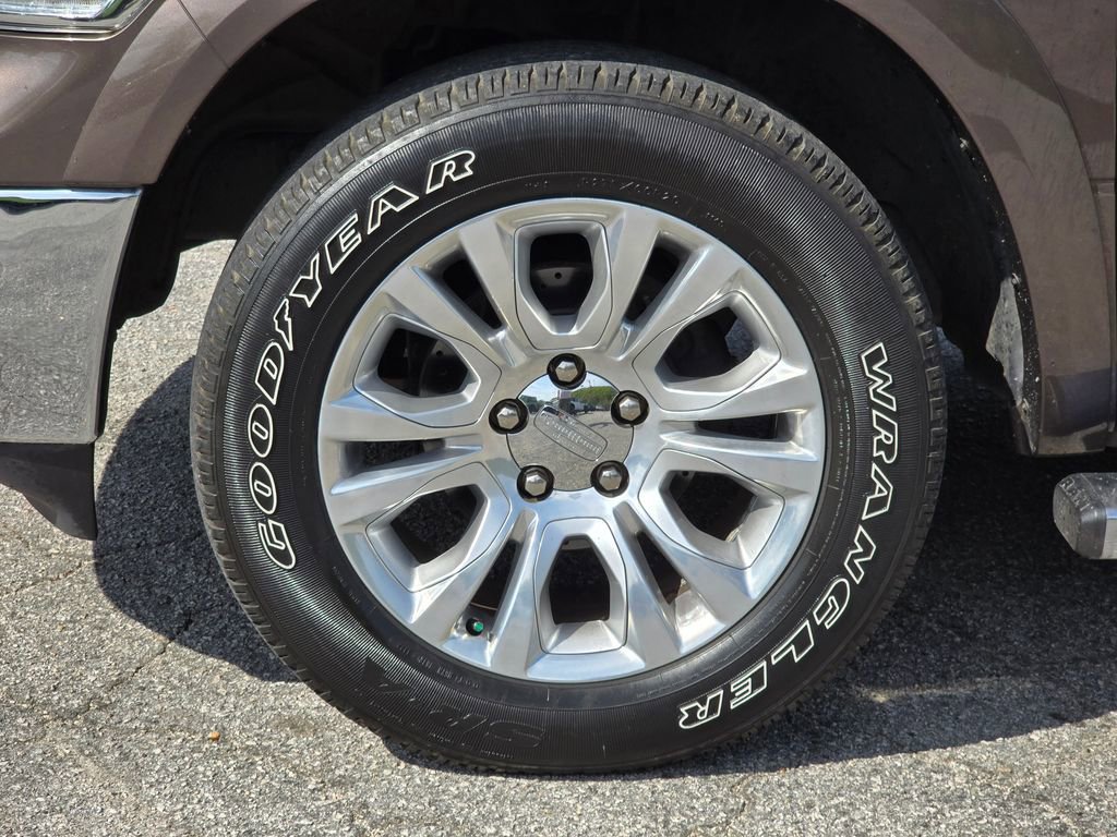 Used 2018 RAM 1500 Laramie Longhorn w/ Longhorn Southfork Package image 12