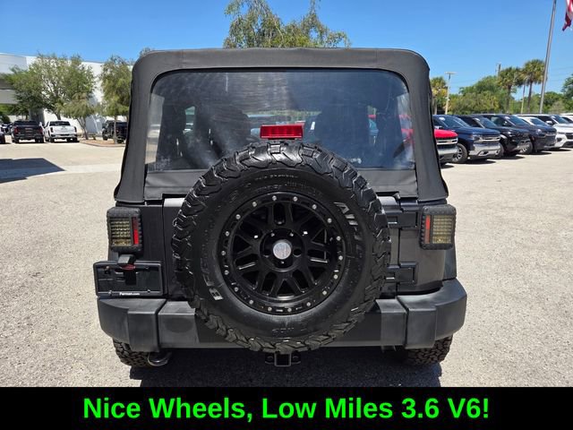 Used 2017 Jeep Wrangler Unlimited Sport AWD/4WD image 12