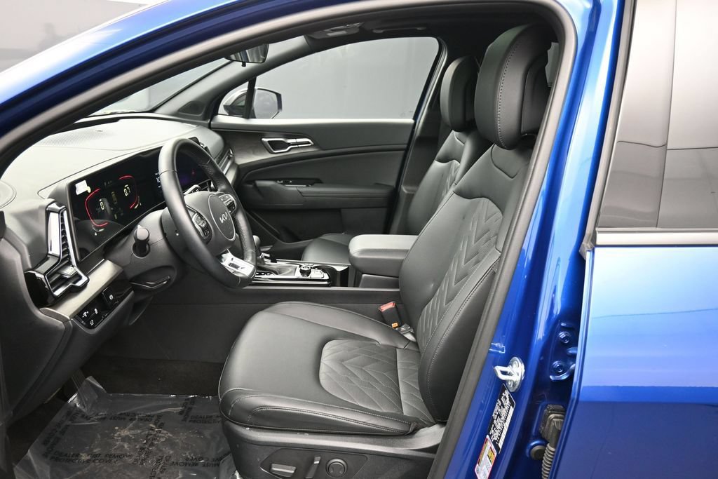 Certified 2025 Kia Sportage X-Line w/ Premium Package AWD/4WD image 19