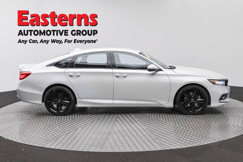 Used 2018 Honda Accord Sport image 4