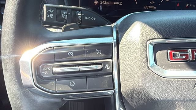 Used 2025 GMC Terrain Elevation image 17