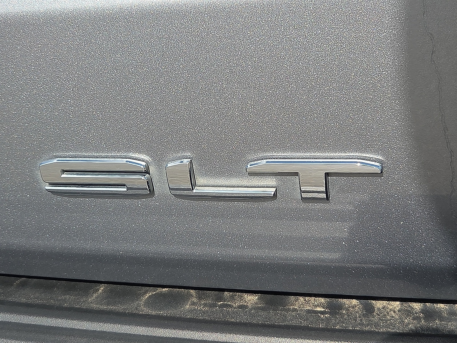 Used 2024 GMC Yukon SLT w/ SLT Luxury Package AWD/4WD image 9