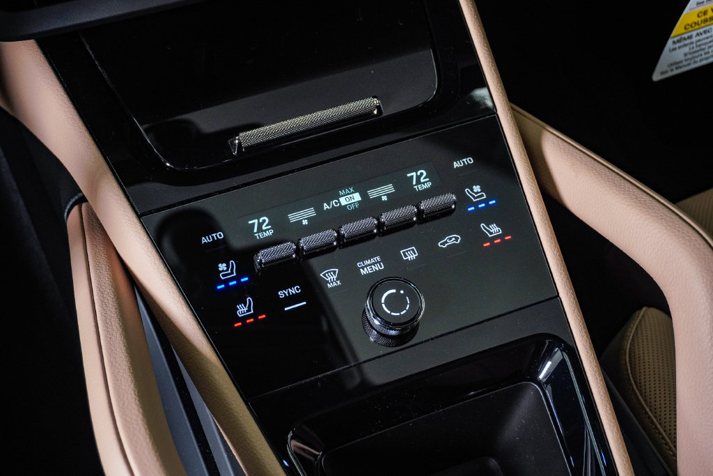 New 2026 Porsche Cayenne Coupe AWD/4WD image 24