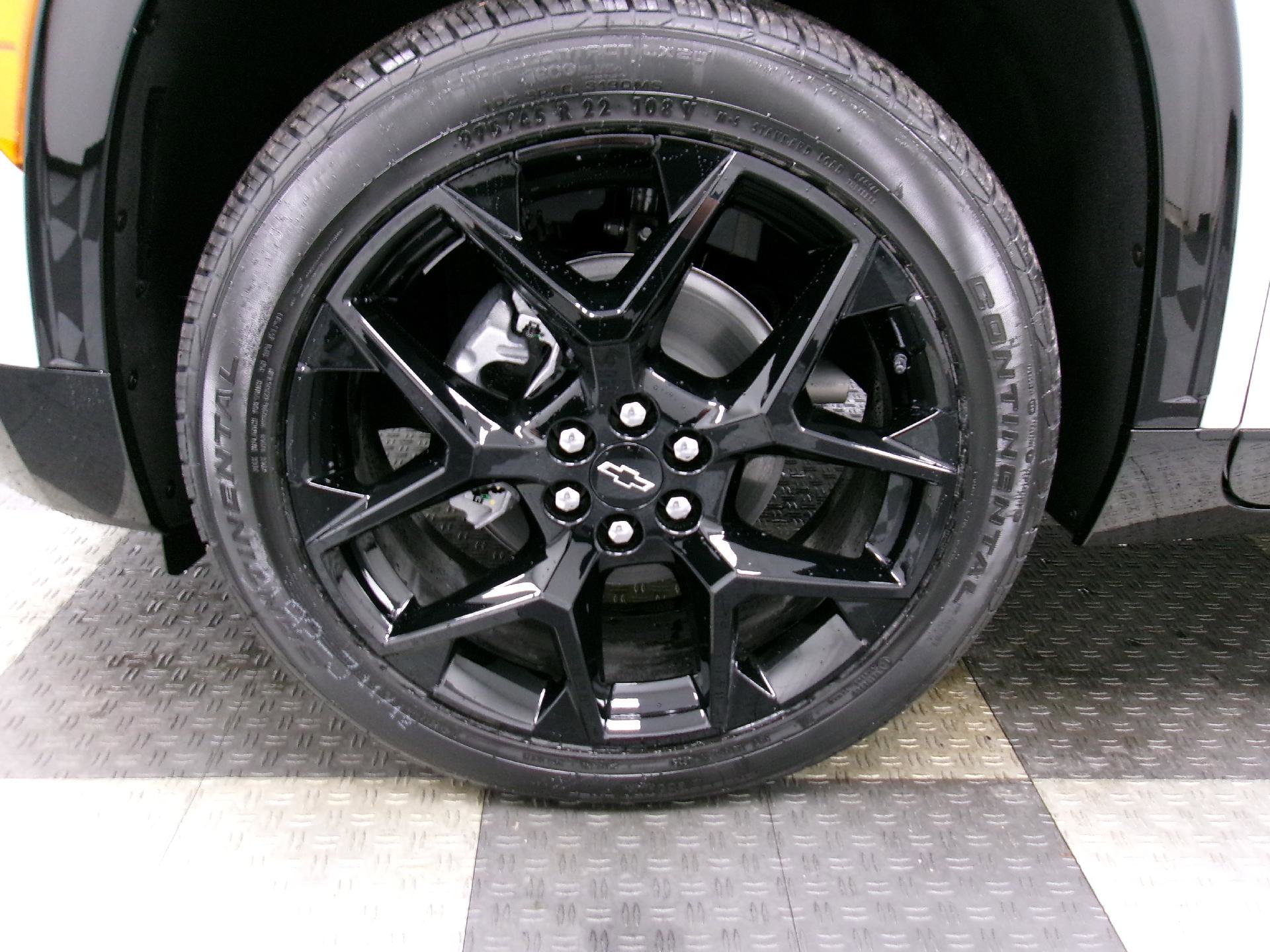 New 2026 Chevrolet Traverse RS w/ LPO, Floor Liner Package image 18