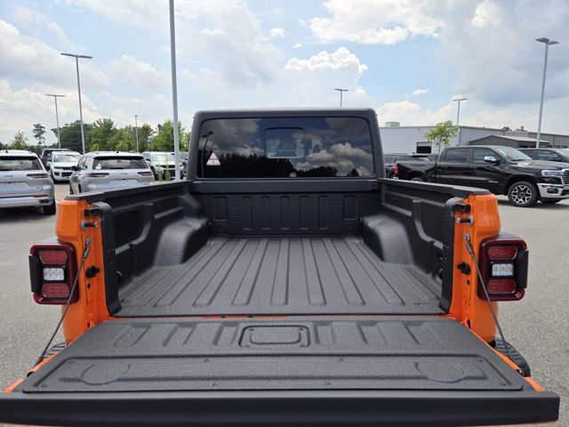 New 2025 Jeep Gladiator Rubicon image 8