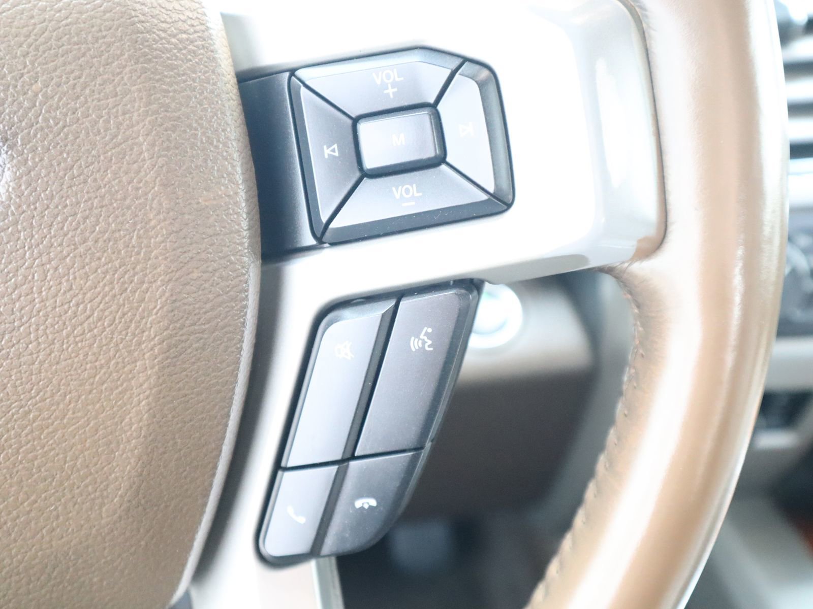 Used 2017 Ford F250 King Ranch w/ Chrome Package image 32