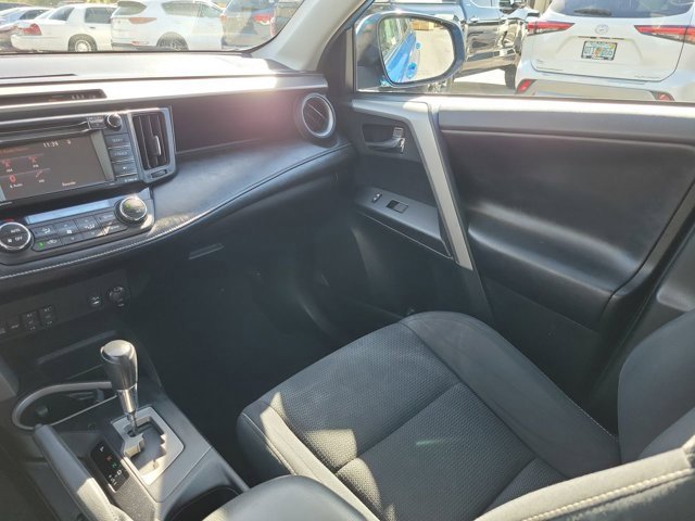 Used 2018 Toyota RAV4 XLE image 3