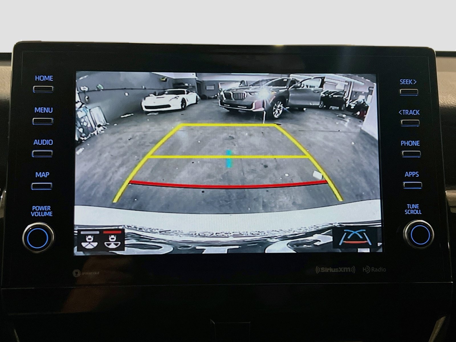 Used 2024 Toyota Camry XSE FWD image 9