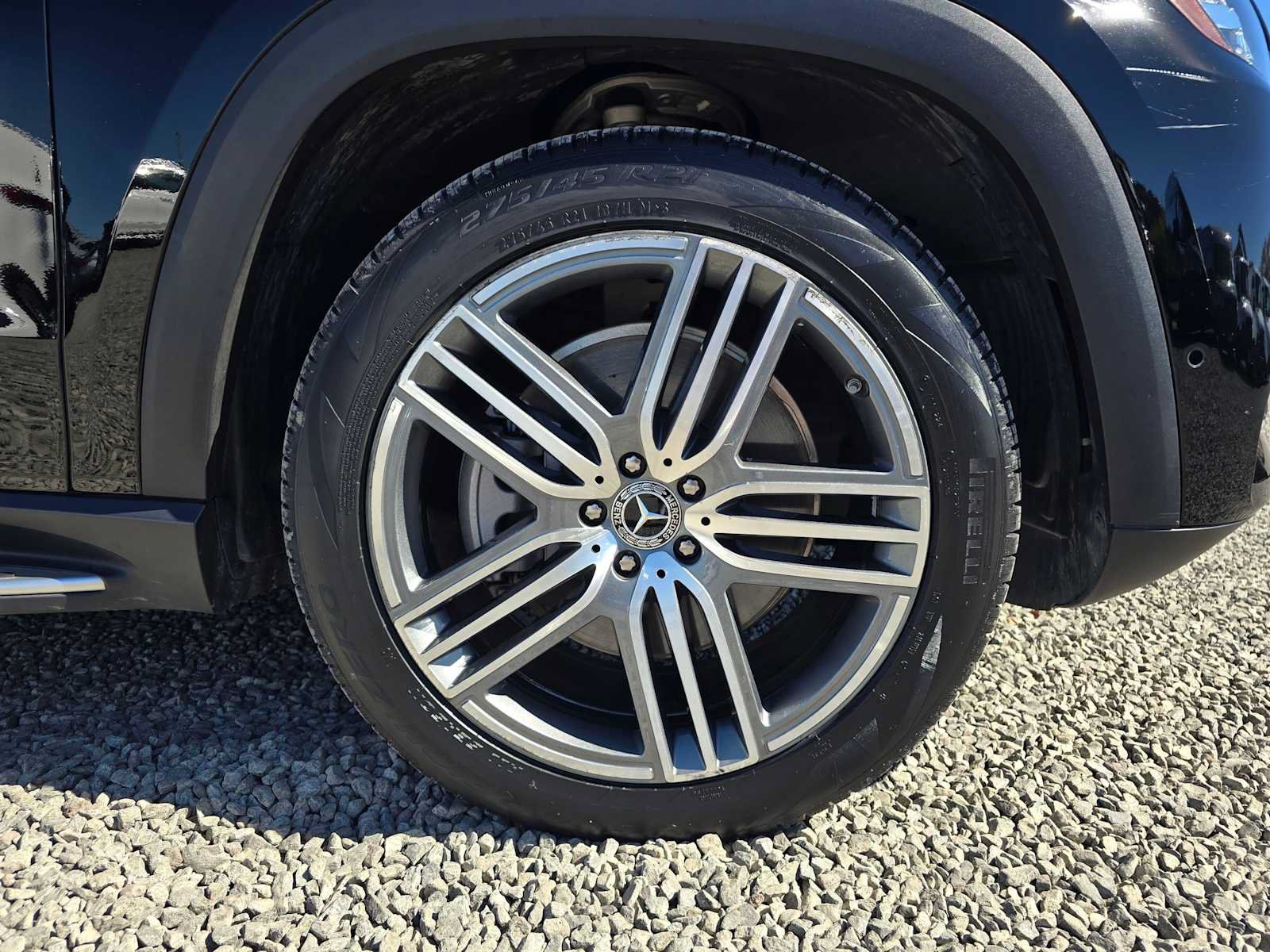 Used 2023 Mercedes-Benz GLS 450 4MATIC image 9