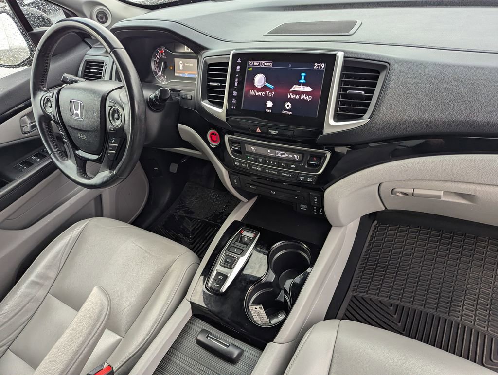 Used 2017 Honda Pilot Touring image 36