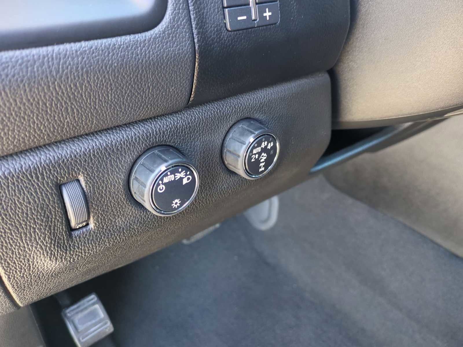 Used 2022 Chevrolet Colorado ZR2 image 34