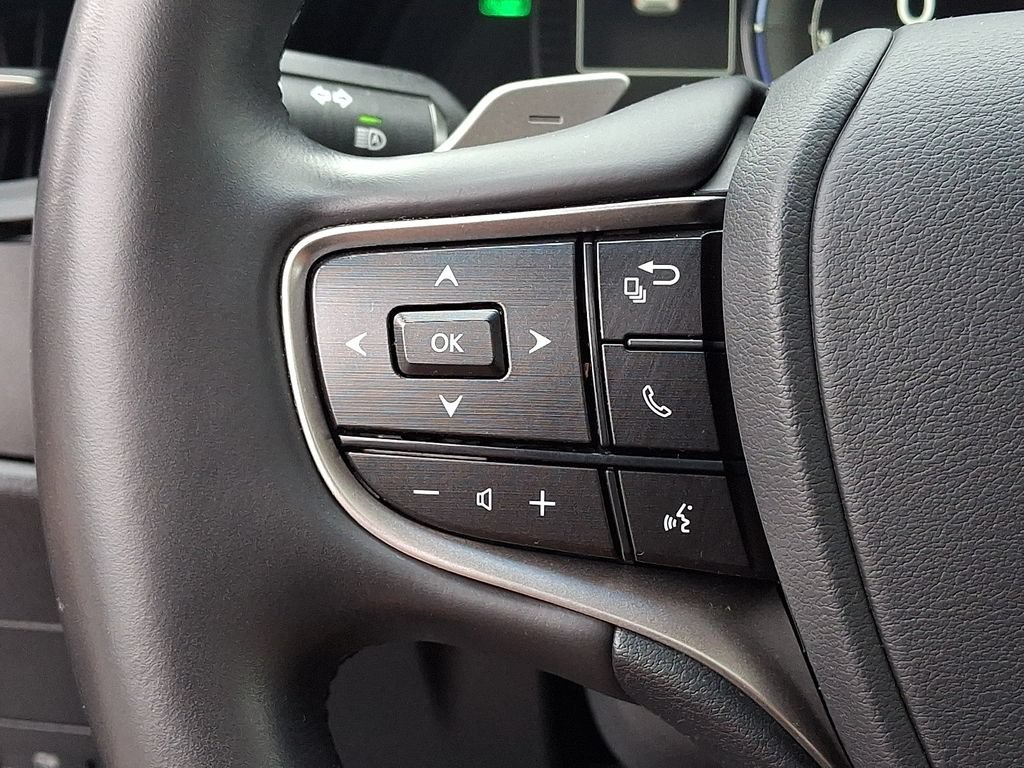 Certified 2025 Lexus ES 300h w/ Premium Package FWD image 23