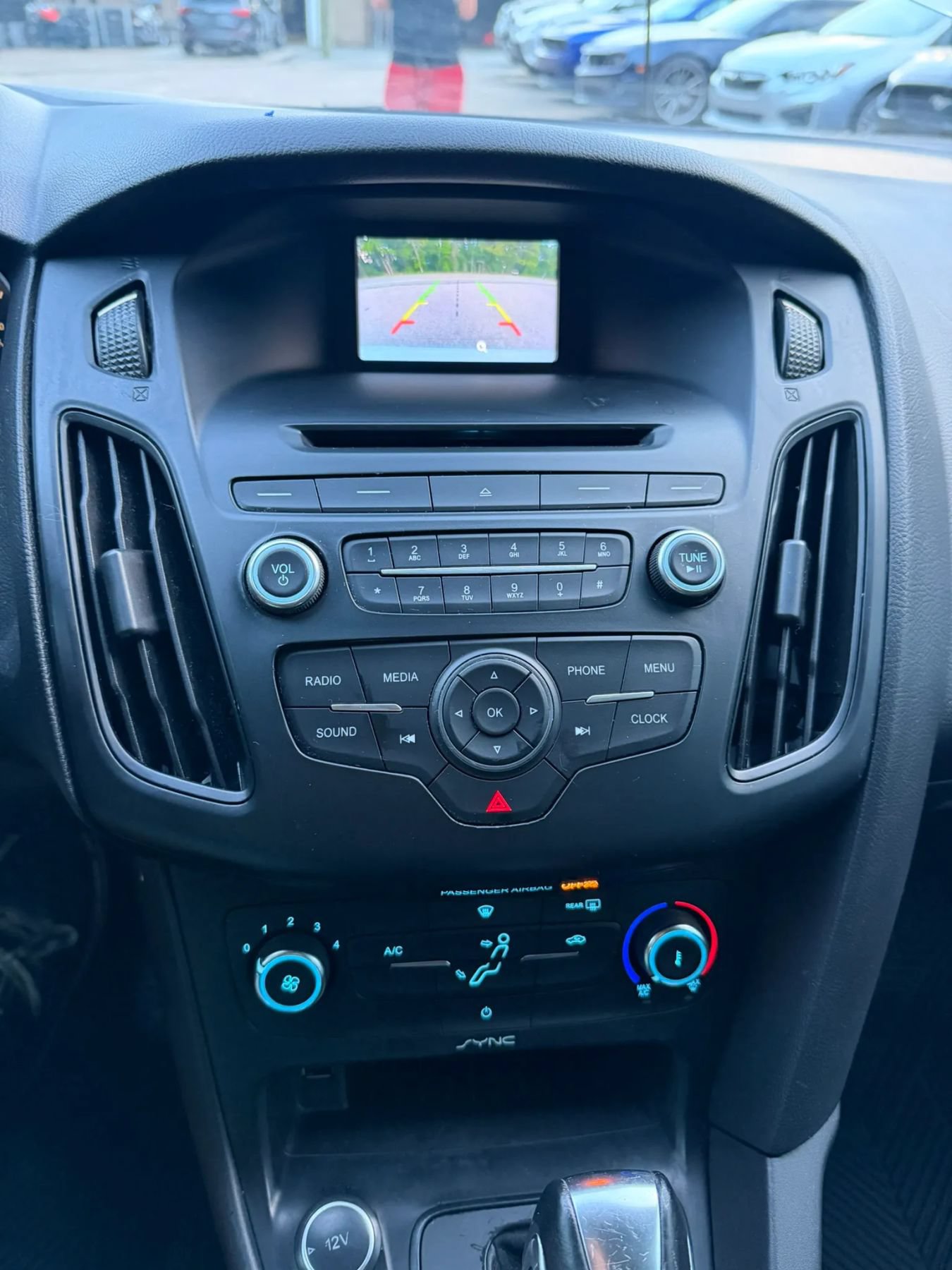 Used 2015 Ford Focus SE FWD image 21