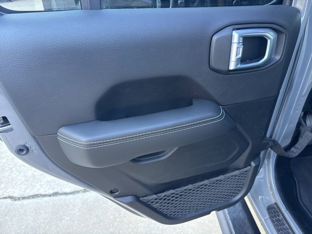 Used 2021 Jeep Wrangler Unlimited Sahara w/ Cold Weather Group image 11