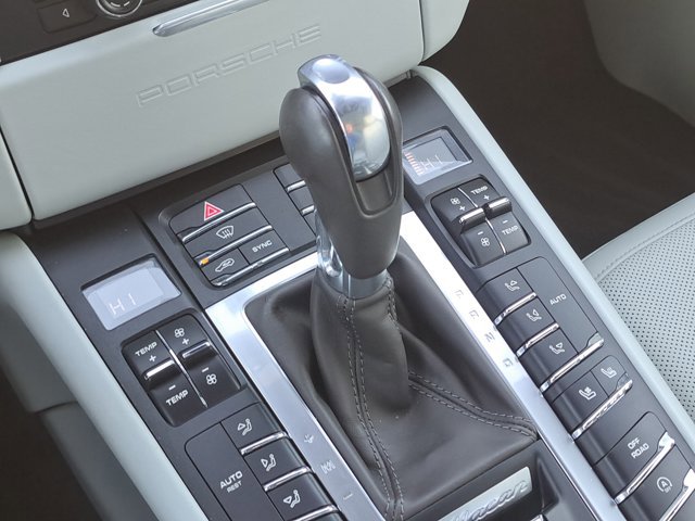 Certified 2016 Porsche Macan S image 35
