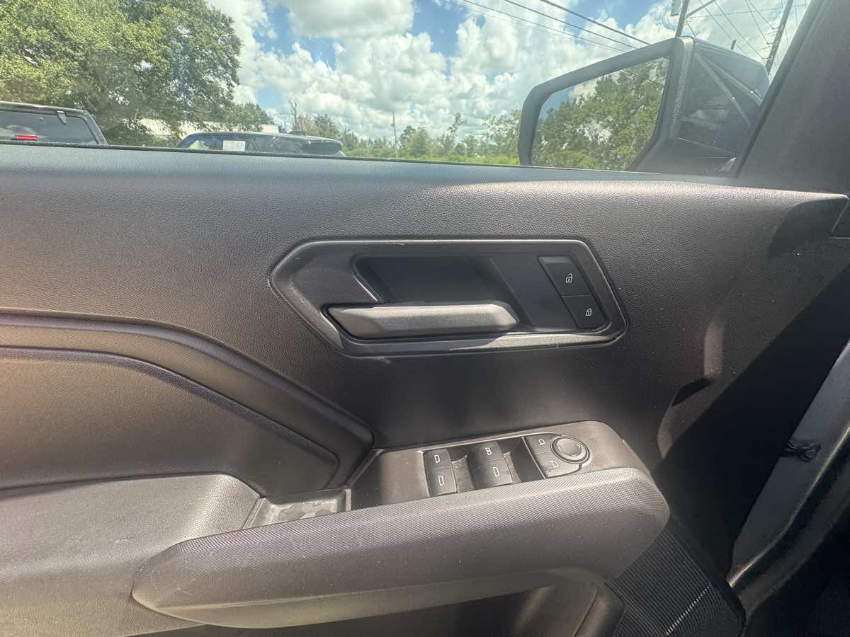Used 2026 Chevrolet Colorado Trail Boss AWD/4WD image 11