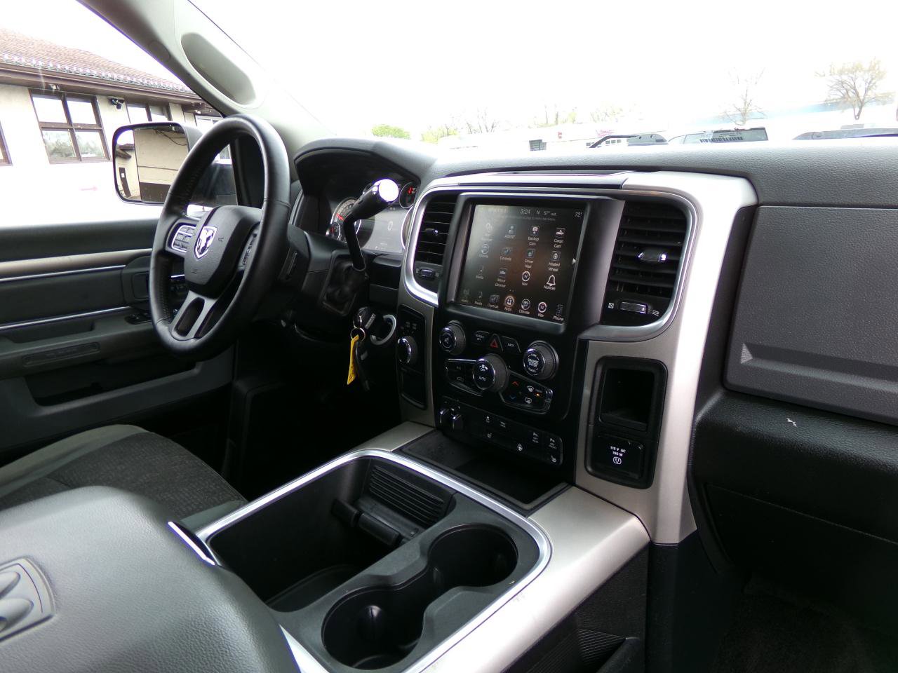 Used 2017 RAM 3500 Big Horn w/ Sport Appearance Group AWD/4WD image 46
