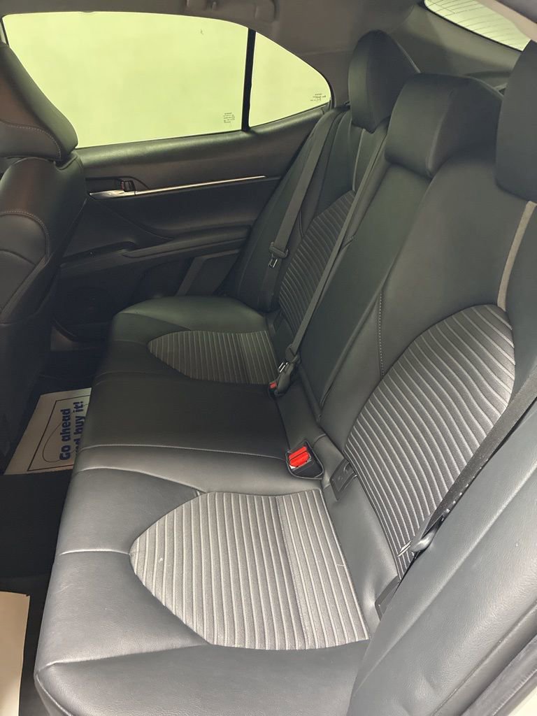 Used 2021 Toyota Camry SE image 23