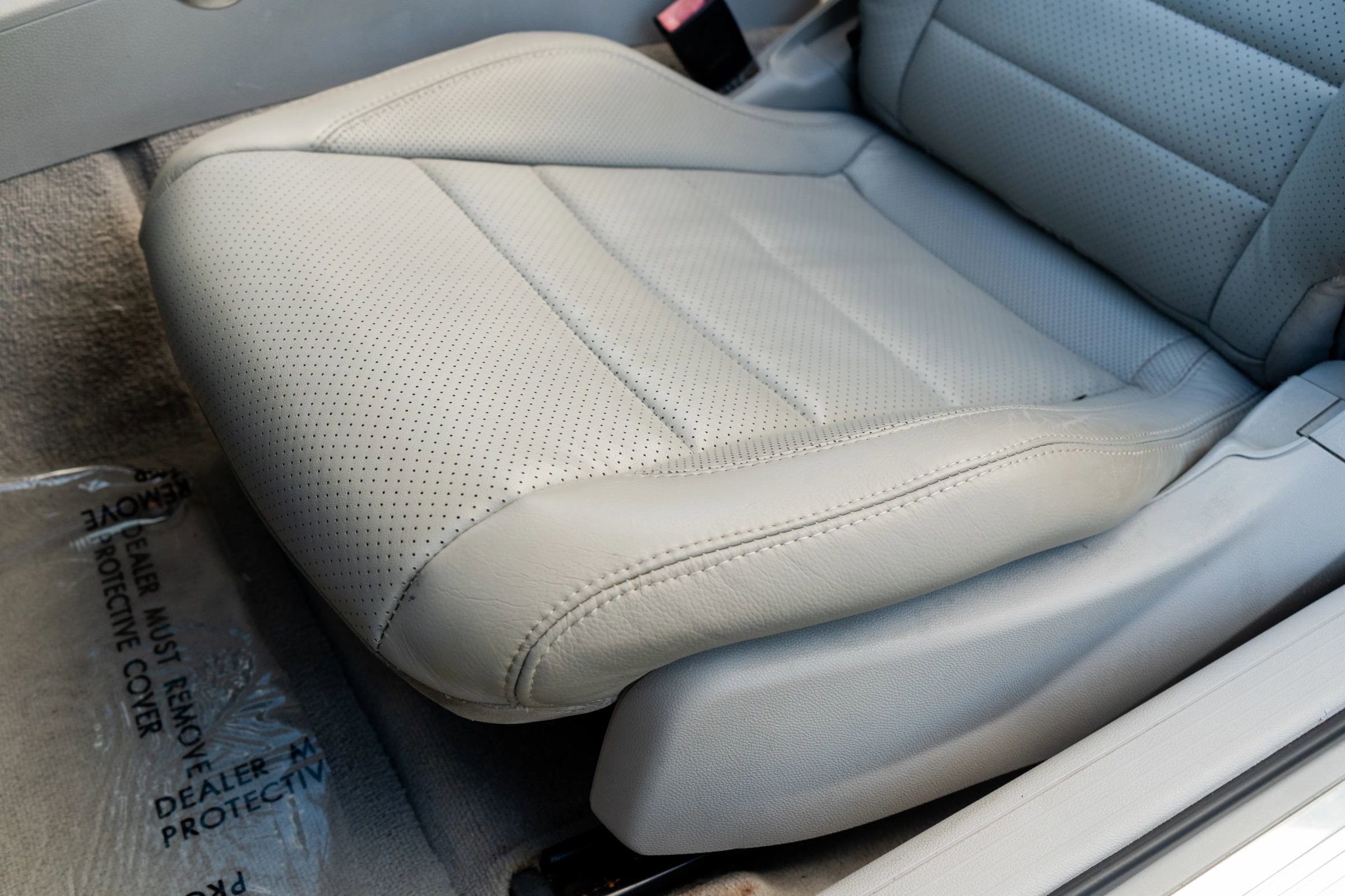 Used 2011 Mercedes-Benz E 350 Cabriolet w/ Premium 2 Pkg image 89