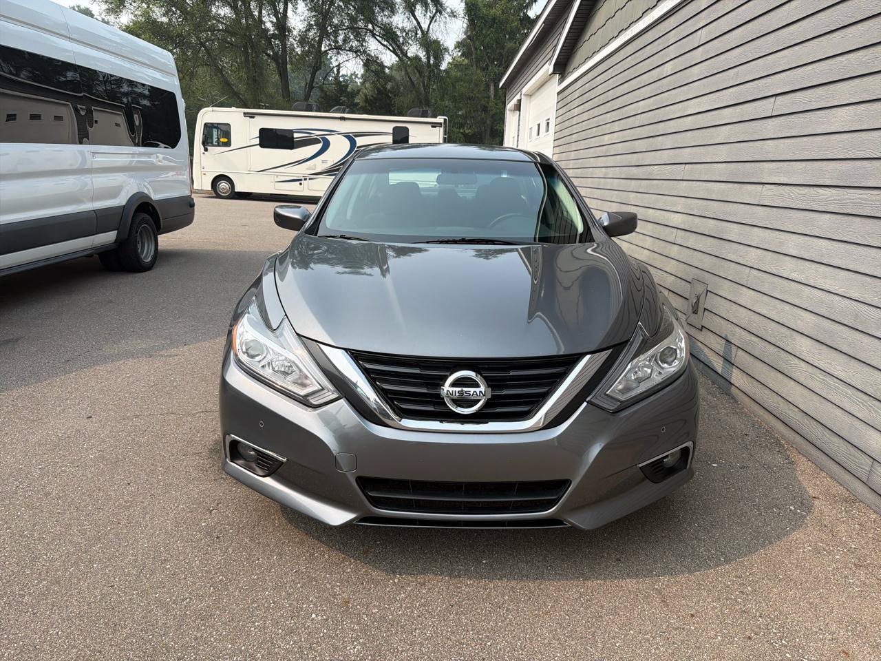 Used 2018 Nissan Altima 2.5 SV FWD image 11