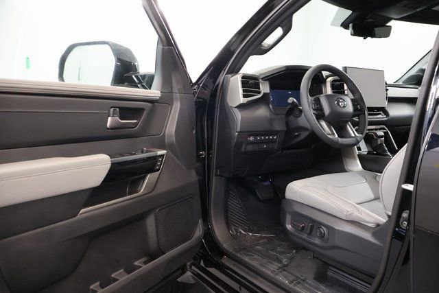 New 2026 Toyota Tundra Limited AWD/4WD image 8