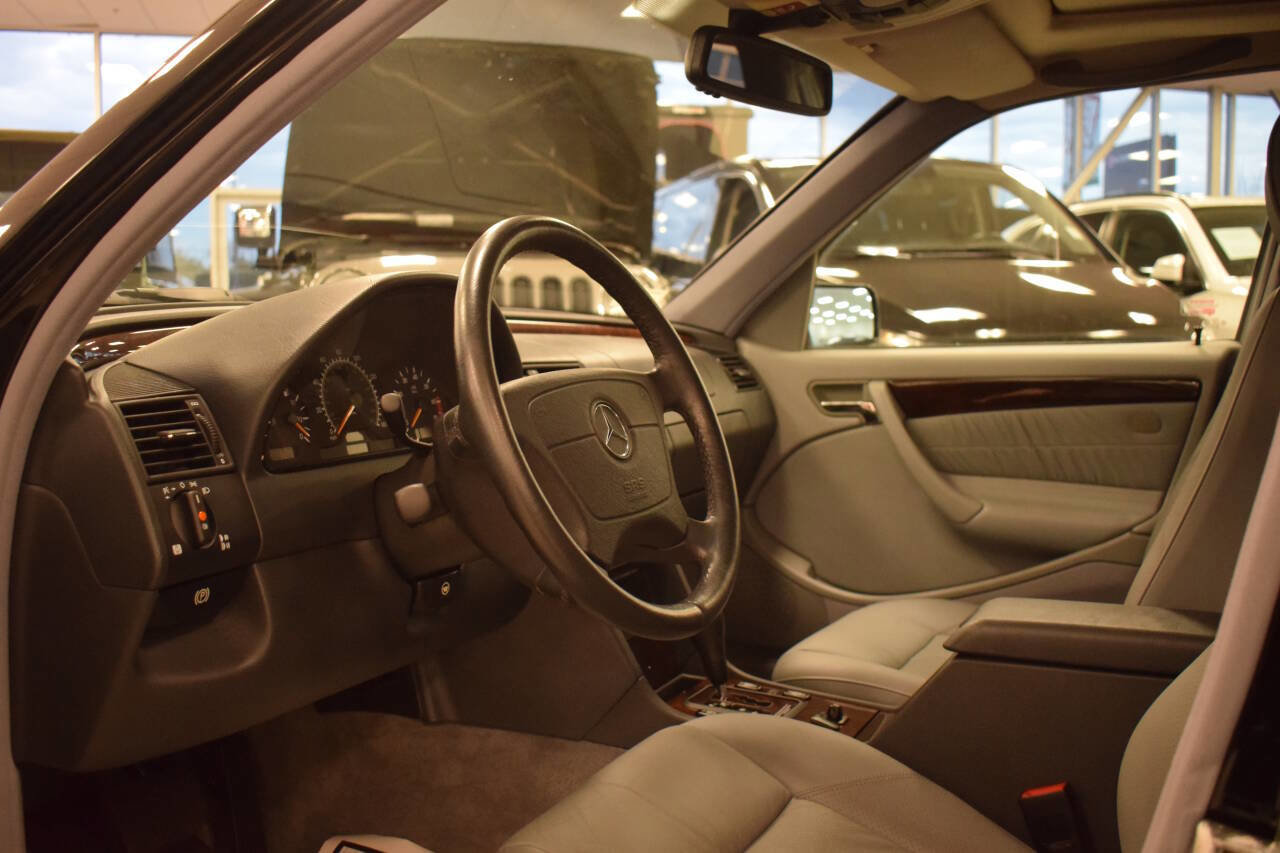 Used 2000 Mercedes-Benz C 230 image 29