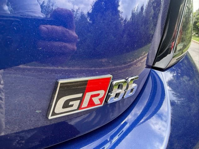 Used 2025 Toyota GR86 Premium w/ ALL Weather Mat Package (TMS) RWD image 5