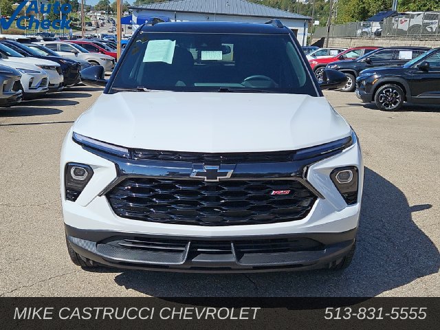 Used 2024 Chevrolet TrailBlazer RS w/ Convenience Package AWD/4WD image 3