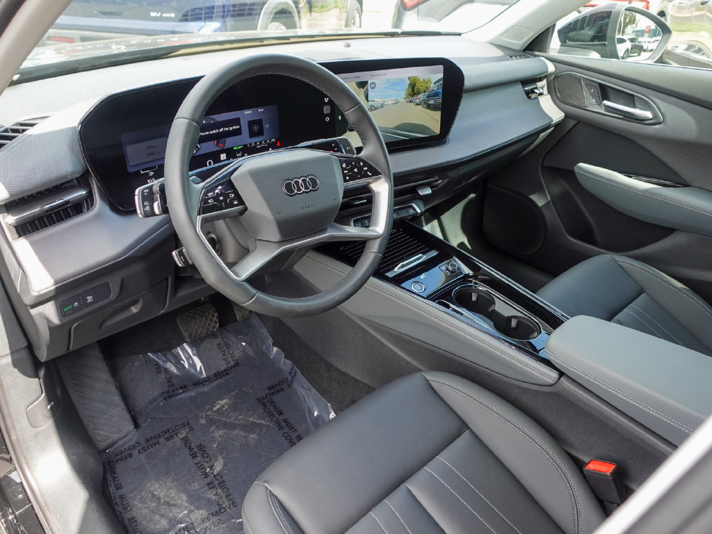 Used 2026 Audi Q3 quattro 2.0T w/ Driver Assistance Package AWD/4WD image 11