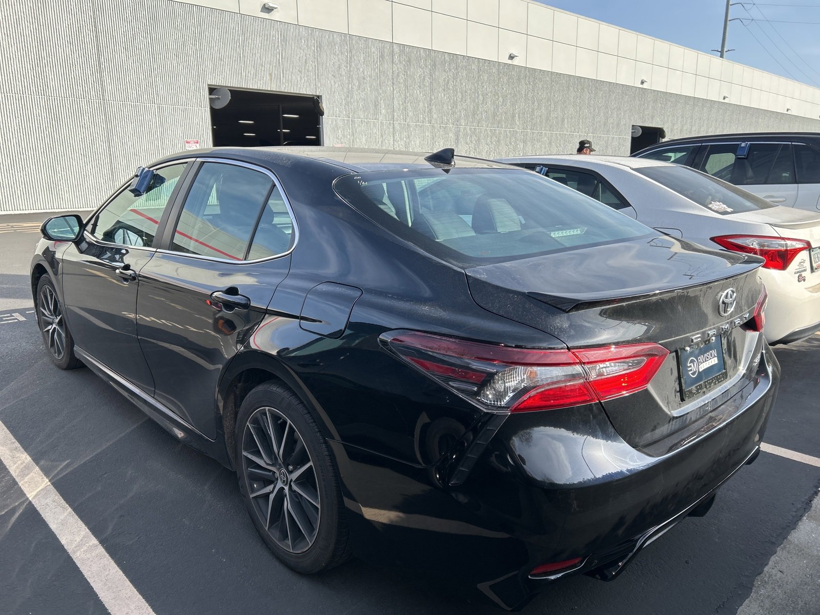 Certified 2024 Toyota Camry SE image 3