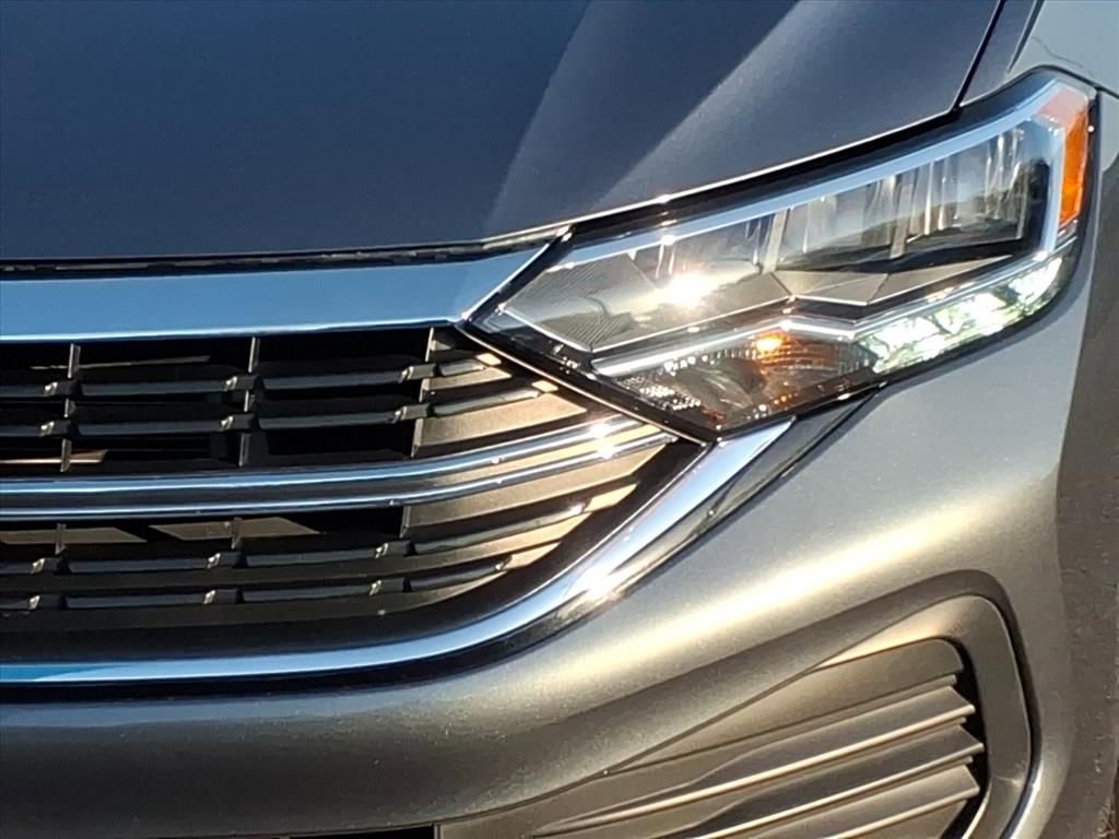 Used 2023 Volkswagen Jetta S image 8