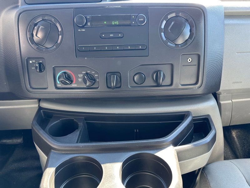Used 2019 Ford E-450 and Econoline 450 Super Duty w/ Power Windows & Locks Group image 13