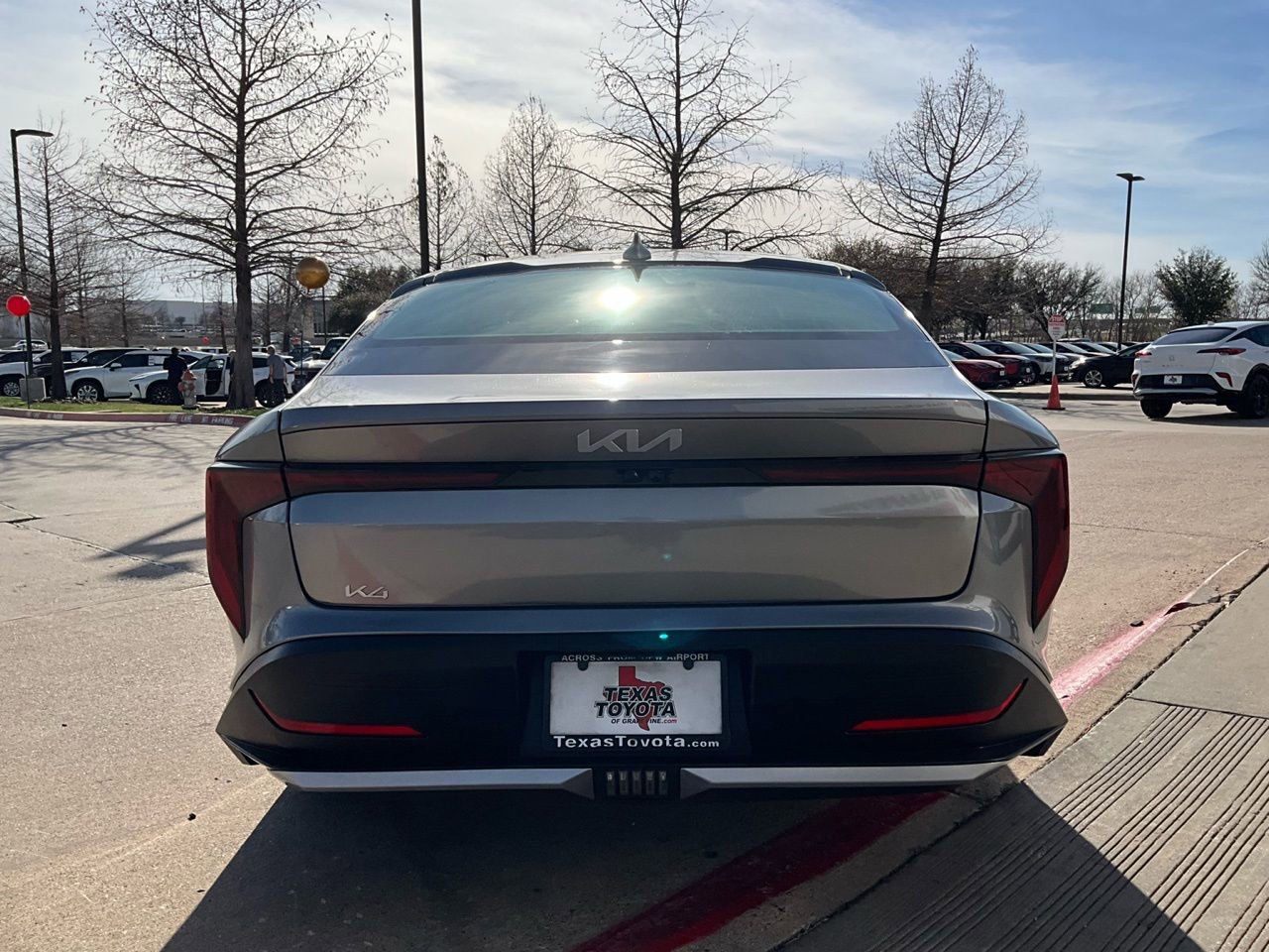 Used 2025 Kia K4 LXS image 7