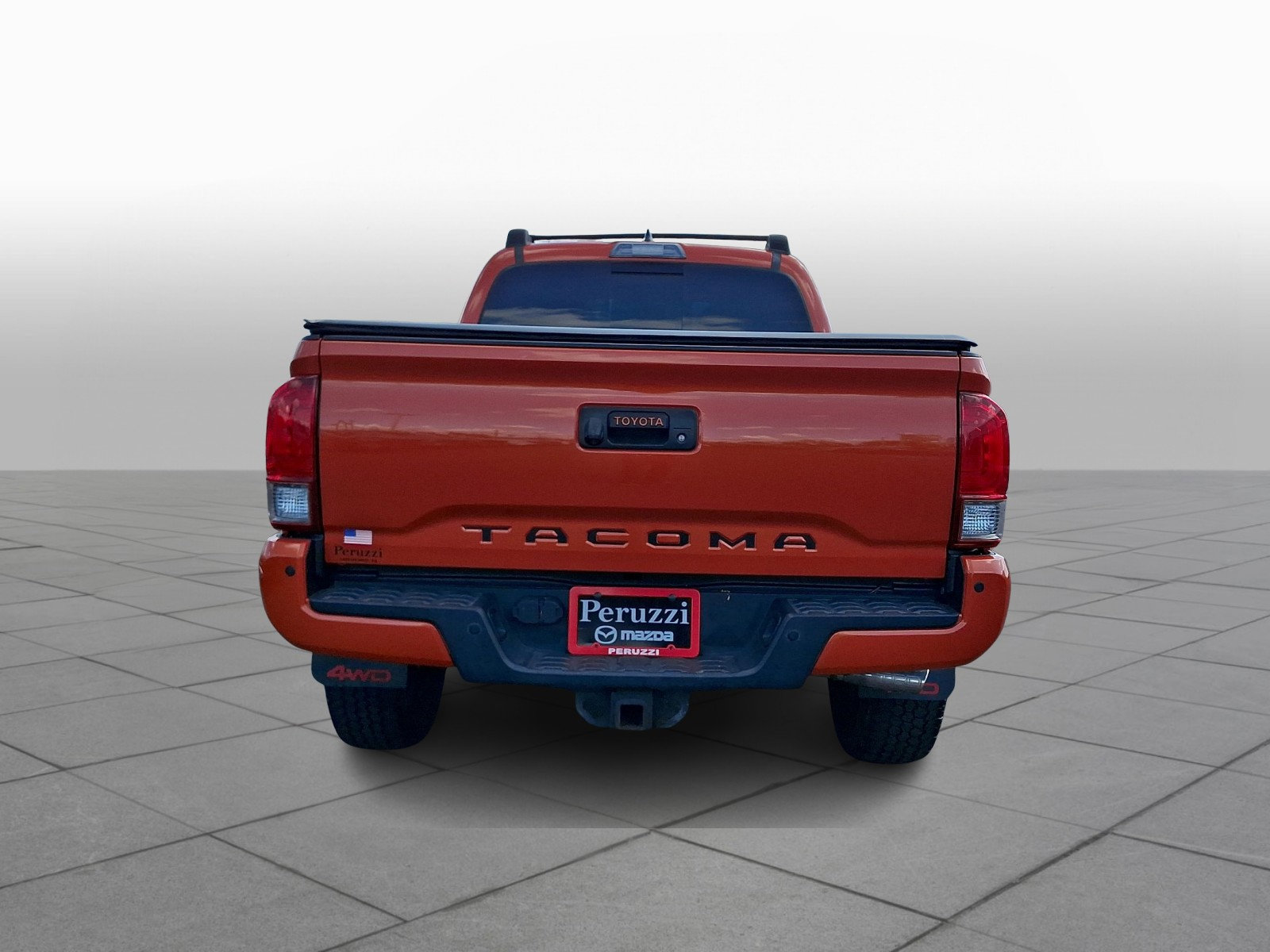 Used 2017 Toyota Tacoma TRD Off-Road w/ Premium & Technology Package image 6