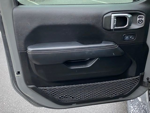 Used 2023 Jeep Wrangler Sahara w/ Cold Weather Group image 10