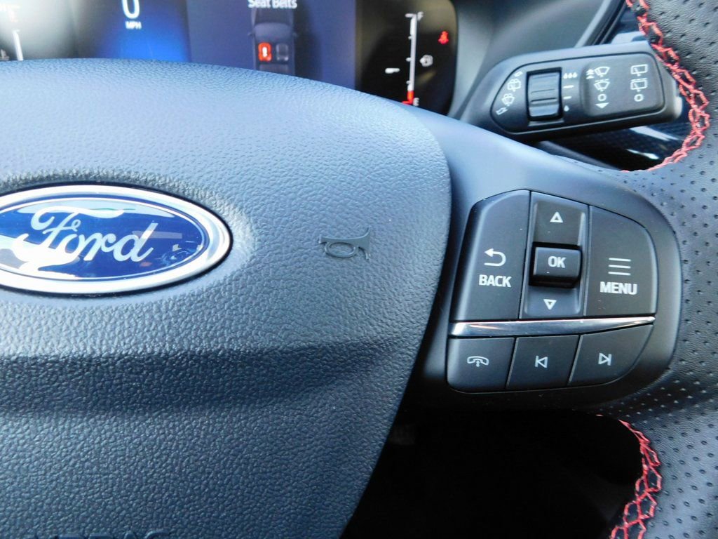 New 2026 Ford Escape ST-Line w/ Tech Pack #1 AWD/4WD image 31