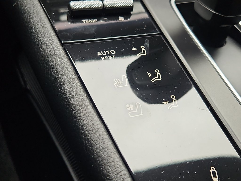 Certified 2023 Porsche Macan S AWD/4WD image 24