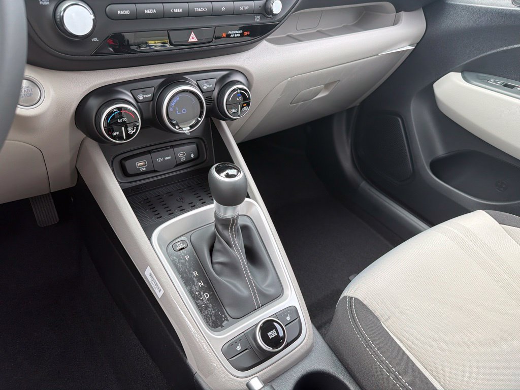 New 2026 Hyundai Venue SEL FWD image 26