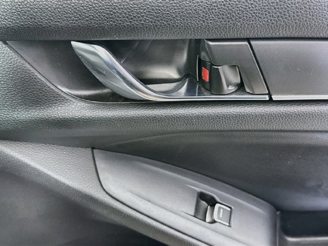 Used 2022 Honda Accord Sport image 28