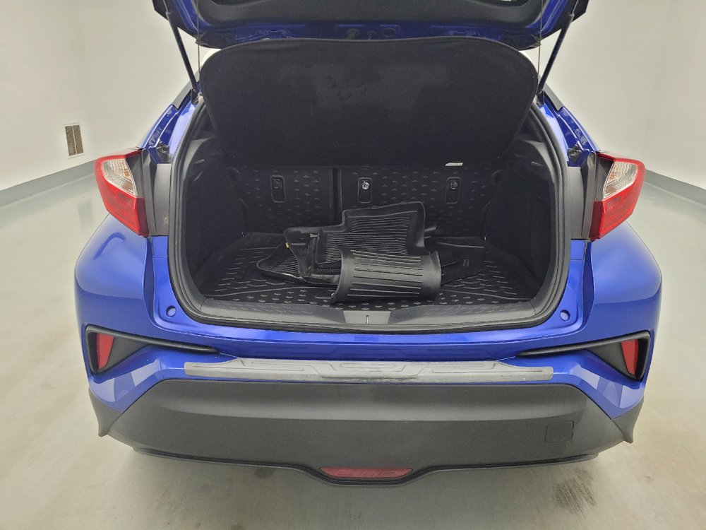 Used 2019 Toyota C-HR Limited FWD image 29