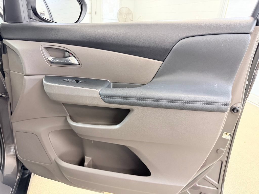 Used 2016 Honda Odyssey EX-L image 30