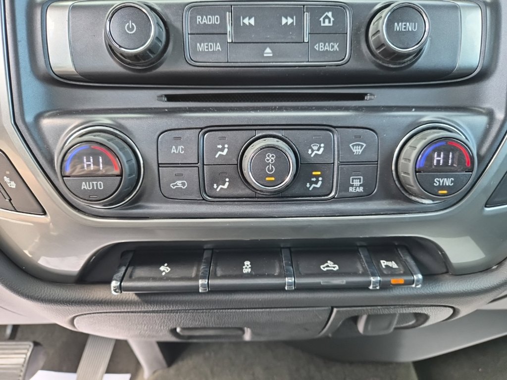 Used 2018 Chevrolet Silverado 1500 LT w/ All Star Edition AWD/4WD image 32